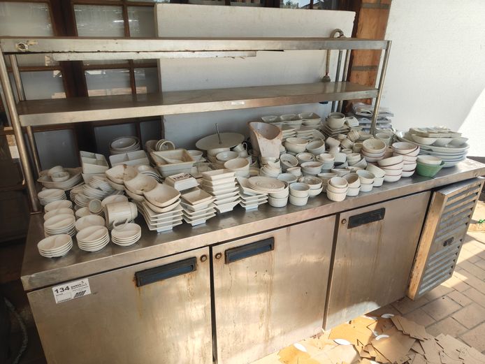 LOT VARIOUS CUTLERY