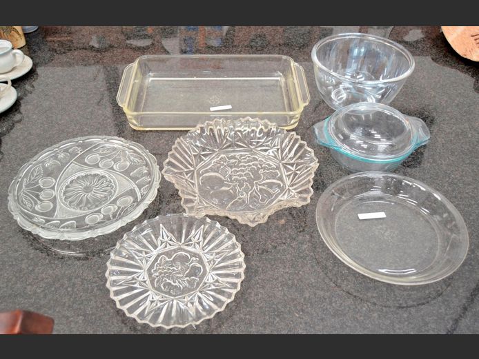 GLASS OVEN DISHES, PLATTERS, CASSEROLES, etc