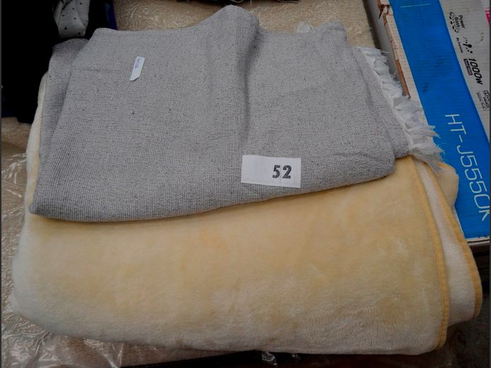 BEIGE BLANKET & A GREY THROW