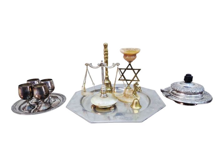 Assorted Vintage Collectibles