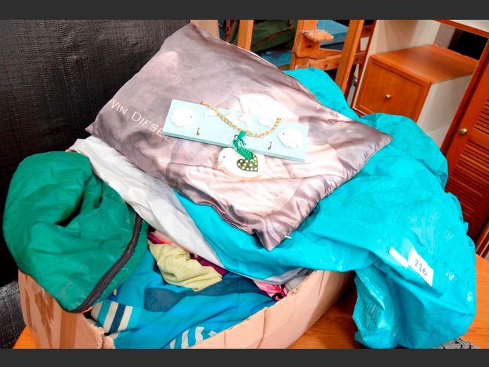 LOT: INFLATABLE POOL [Condition unknown], SLEEPING BAG, CLOTHING, etc