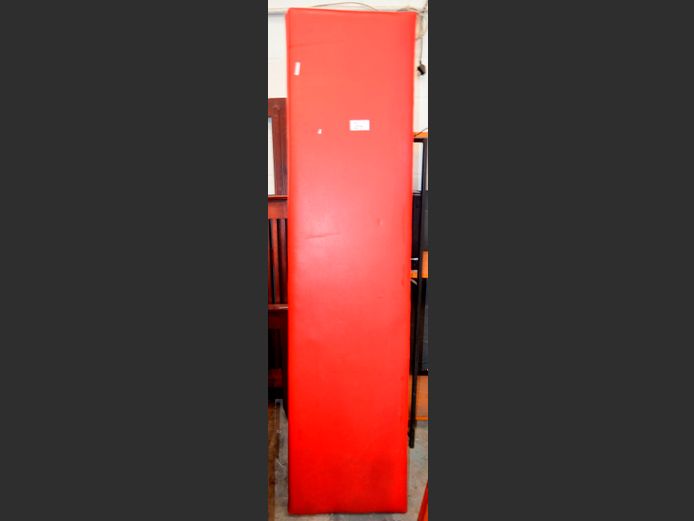 LOT: 2 x RED VINYL UPHOLSTERED BENCH SEATS, 200 x 48cm [Cuts to vinyl]
