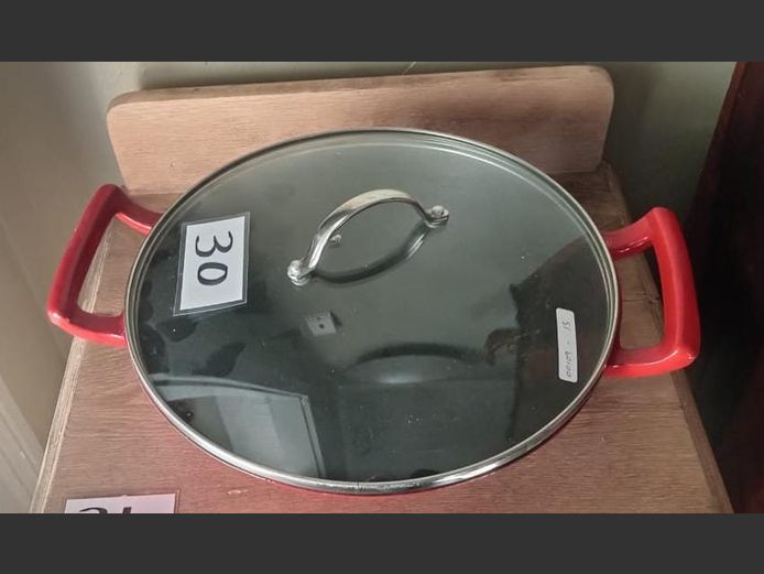 RED CAST IRON NON-STICK WOK WITH LID, 31cm Diameter