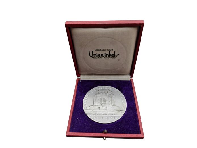 Commemorative Bronze Medal for Voortrekker Centenary