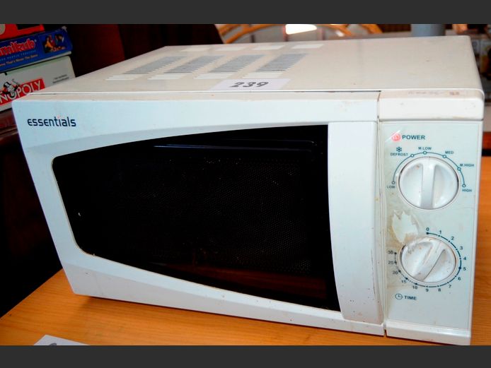 ESSENTIALS MICROWAVE [Faulty]