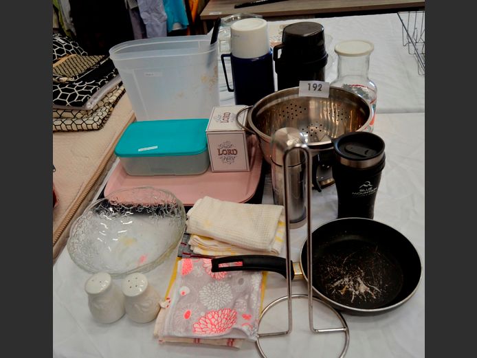 FLASKS, GLASS BOWL, STAINLESS STEEL COLANDER, etc