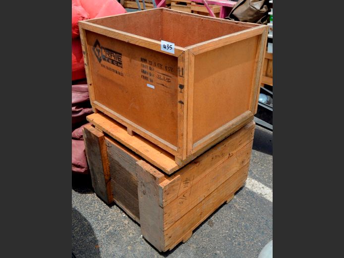 LOT OF 2: MEDIUM FREIGHT CRATES, 73 x 58 x 51cm & 66 x 74 x 57cm