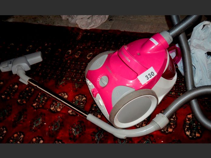 ELECTROLUX CYCLONE VACUUM CLEANER [Faulty]