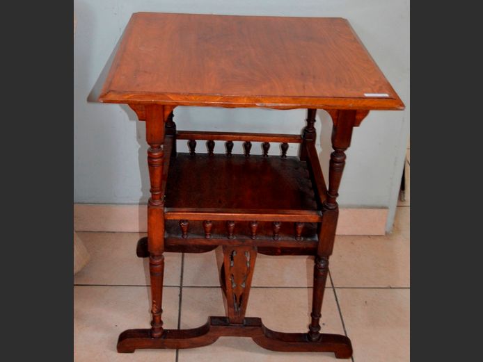 VICTORIAN OCCASIONAL TABLE, 58 x 58 x 74cm