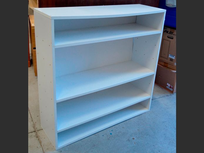 WHITE 4-TIER BOOKSHELF, 93 x 30 x 93cm