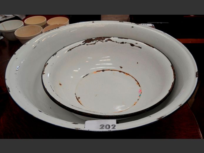 SET OF 3 VINTAGE ENAMEL BASINS, 60cm Diameter & 45cm Diameter [Enamel chipped & dented]