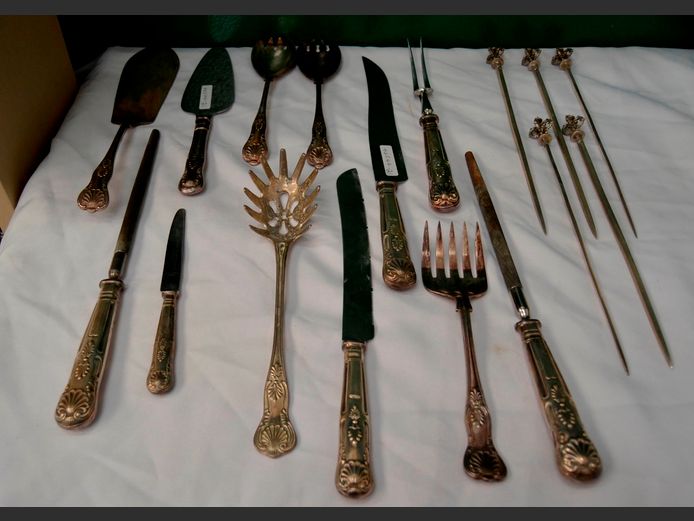 ANTIQUE SHEFFIELD SILVER PLATE CUTLERY: CAKE LIFE, SERVING SPOONS, KNIFE SHARPENER, etc