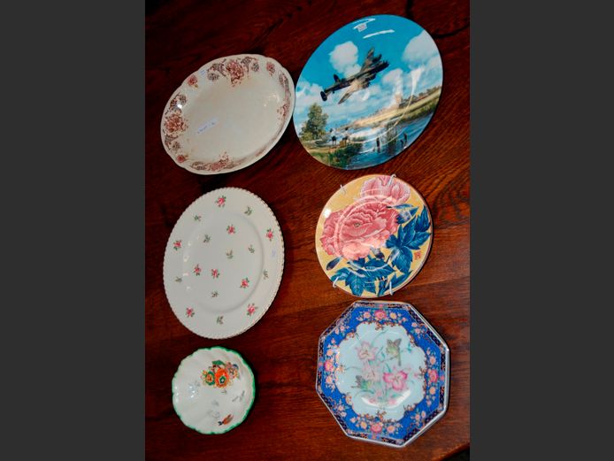 COLLECTION WALL PLATES