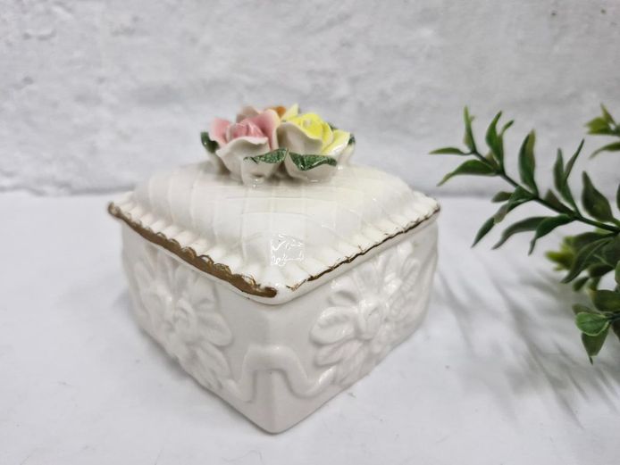 Porcelain Floral Trinket Box - White Quilted Design with Flowers