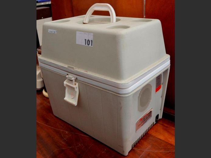 12V HOT & COLD BOX [Untested]