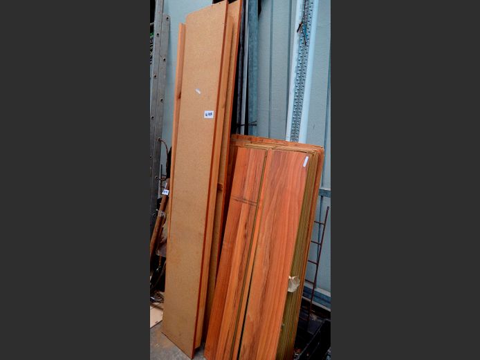 LOT: WOODEN SHELVING & LAMINATED FLOORING