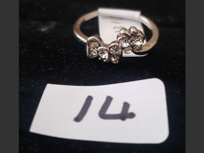 SILVER DRESS RING WITH CLEAR STONES