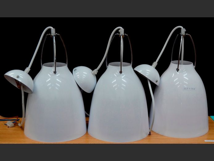 SET OF 3 WHITE PENDANT LIGHTS, 20cm Diameter x 33cm High