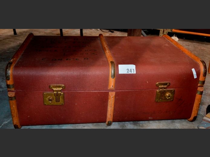VINTAGE BENTWOOD BOUND TRUNK, 82 x 51 x 31cm