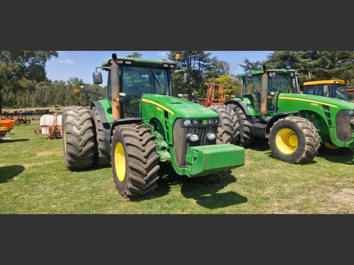 John Deere 8320R T5-trekker – ratkas oorgedoen – 14 444 ure