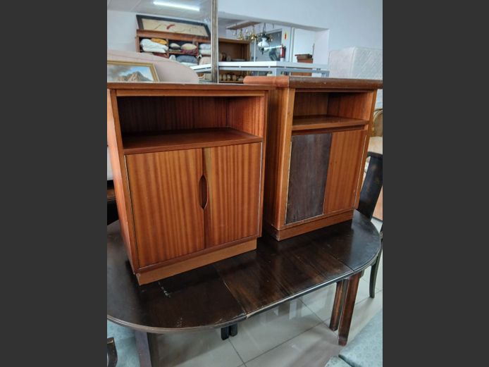 Pair of pedestals