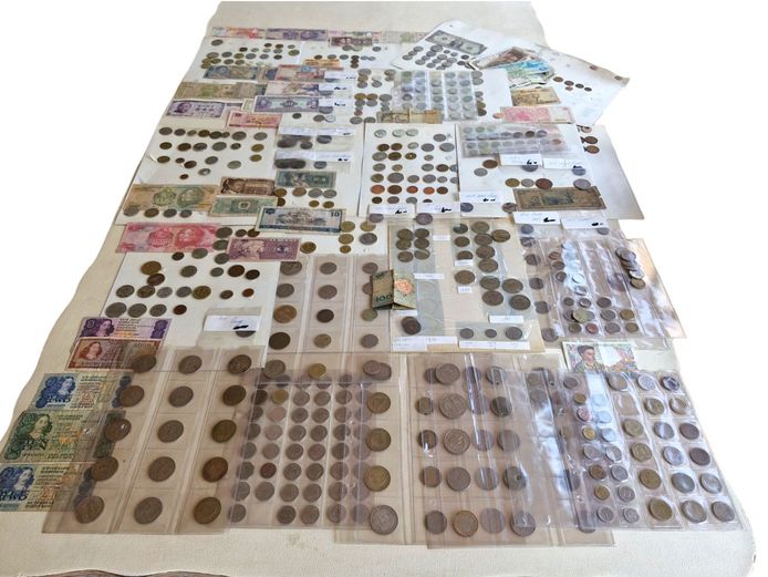 Collection of RSA & Foreign Coins and Notes