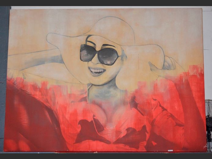 LARGE UNFRAMED MIXED MEDIA ON CANVAS "LADY", 195 x 155cm