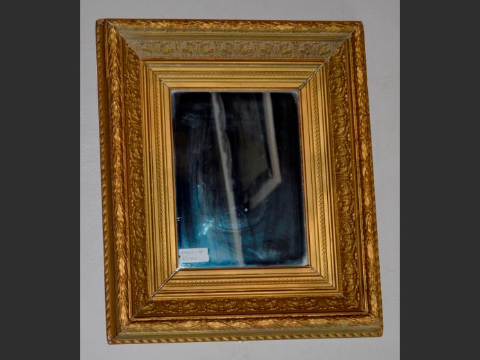GILT FRAMED MIRROR, 53 x 44cm
