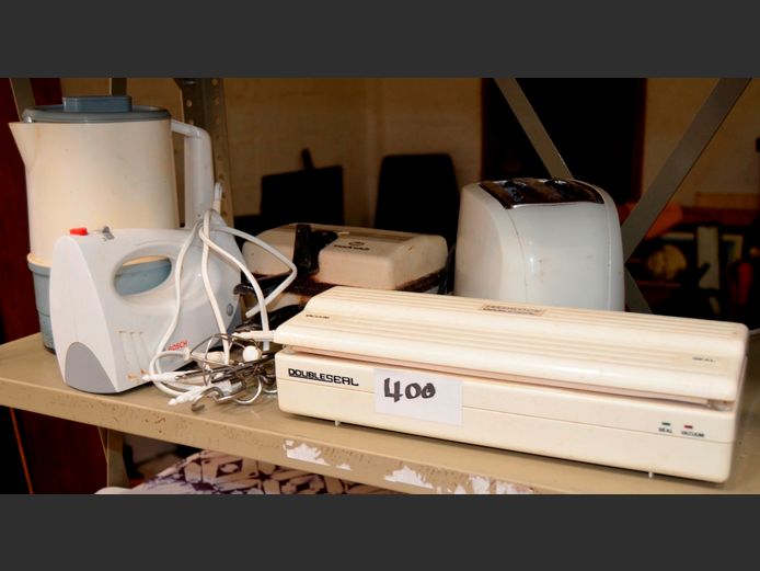 VACUUM SEALER, 2-SLICE TOASTER, BOSCH HAND MIXER, etc [Untested]