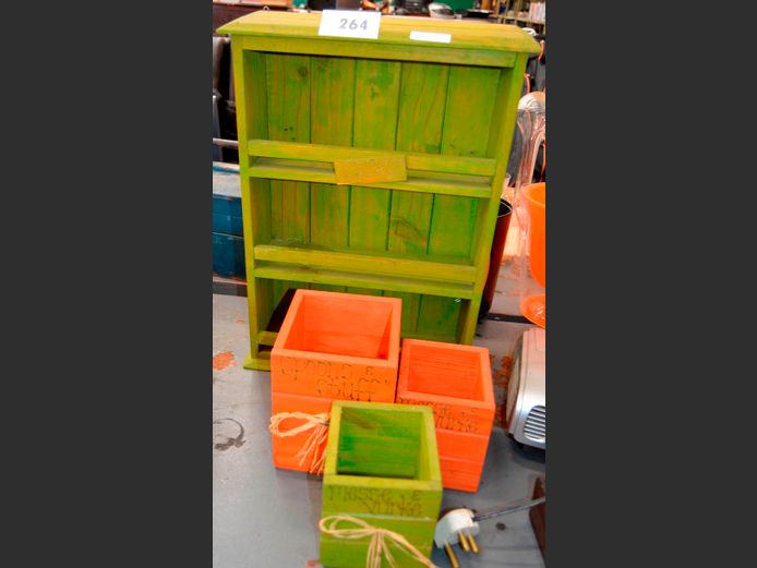WOODEN SPICE RACK & WOODEN KITCHEN UTENSIL HOLDERS