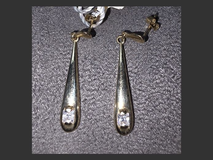 9CT TEAR DROP EARRINGS 2.1g