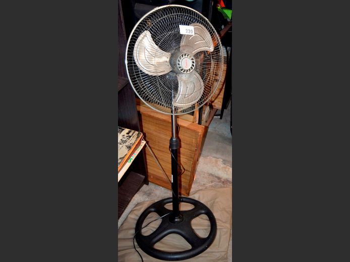 CONDERE PEDESTAL FAN [Switches on, untested further]
