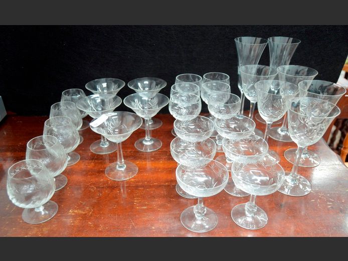 ASSORTED DRINKING GLASSES: MARTINI, CHAMPAGNE COUPES, SHERRY, etc