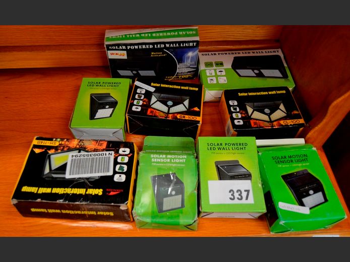 ASSORTED SOLAR SENSOR LIGHTS [Untested]