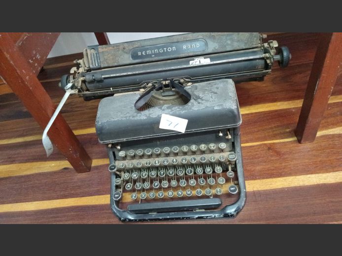 Antique type writer