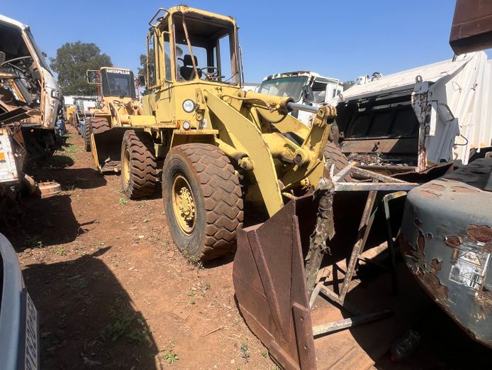 CAT 916 Front End Loader 