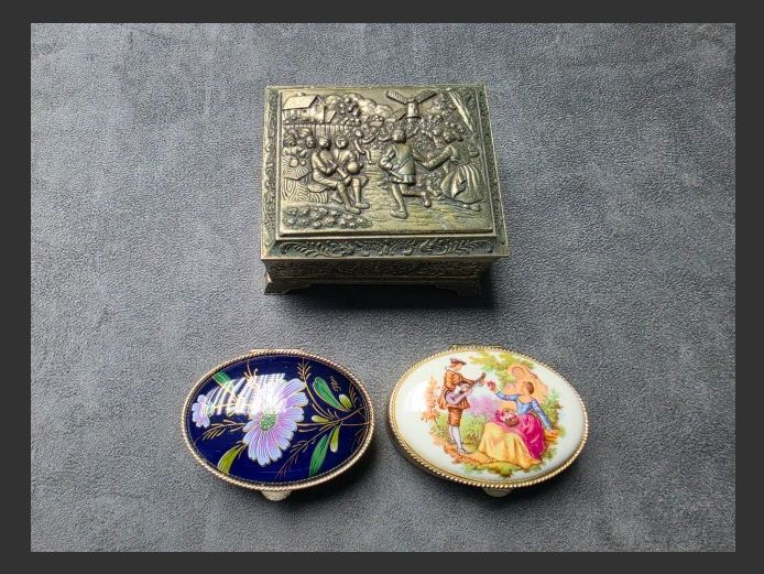 3 X ASSORTED PILL BOXES
