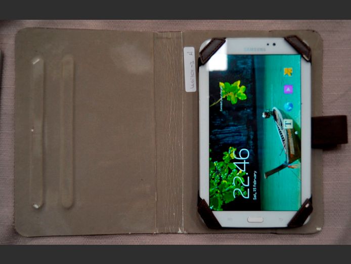 SAMSUNG GALAXY TAB 3 WITH COVER [Switches on, no charger]