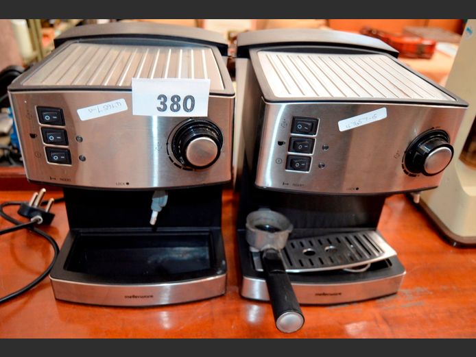 LOT: 2 x MELLERWARE COFFEE MACHINES [Switch on, untested further]