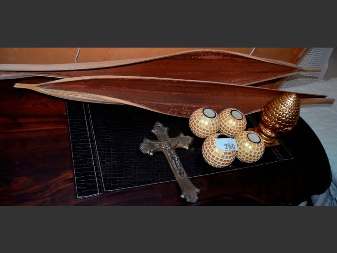 MOSAIC TEALIGHT CANDLE HOLDERS, METAL CRUCIFIX, etc