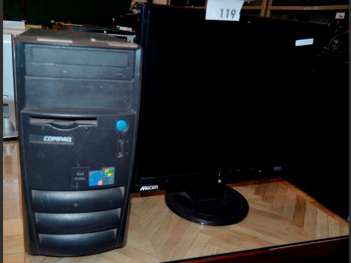 COMPAQ PC & MECER 19" MONITOR [Switch on, monitor faulty]