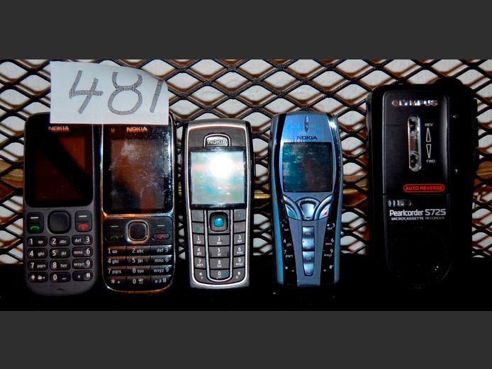 VARIOUS NOKIA CELLPHONES & AN OLYMPUS DICTAPHONE [Untested]