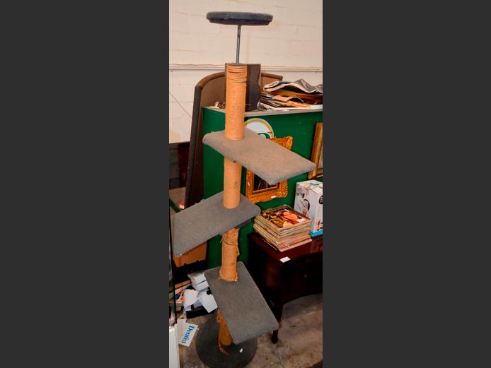 3-TIER CAT SCRATCHING POST