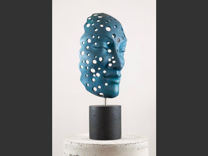 Agapé Effervescent Mask - Small - Free-standing