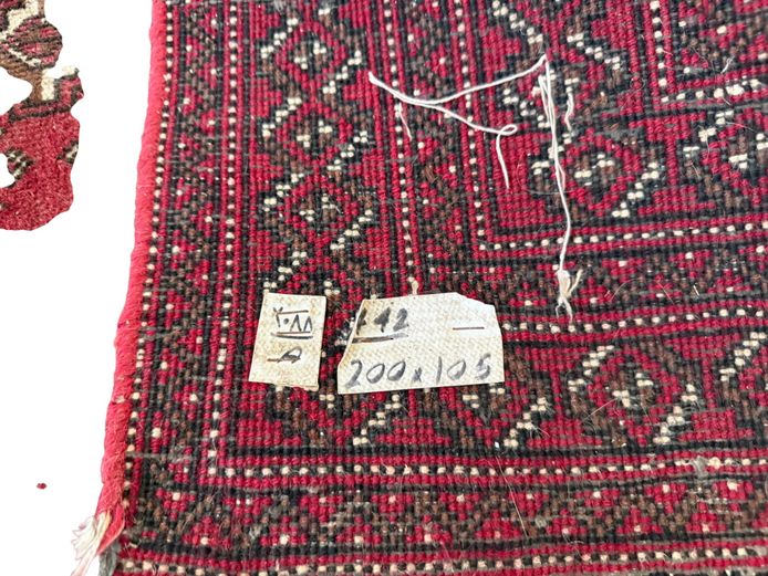 Persian-Style Rug / Runner (200 x 105 cm)