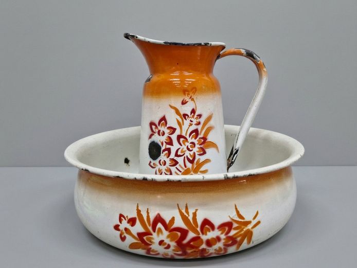 1950's Polish Enamel Wash Basin & Pitcher Set