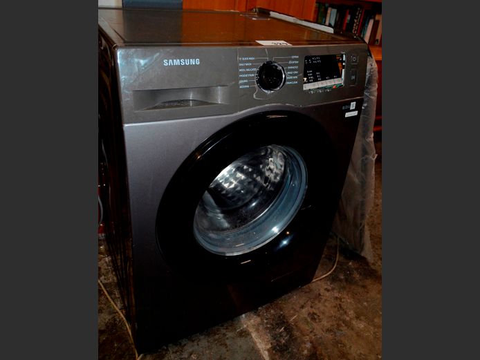 SAMSUNG GREY FRONT LOADING WASHING MACHINE [Not working, damaged] [#: 413165991]