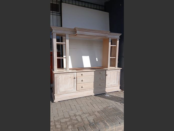 Weatherley's Tv Cabinet