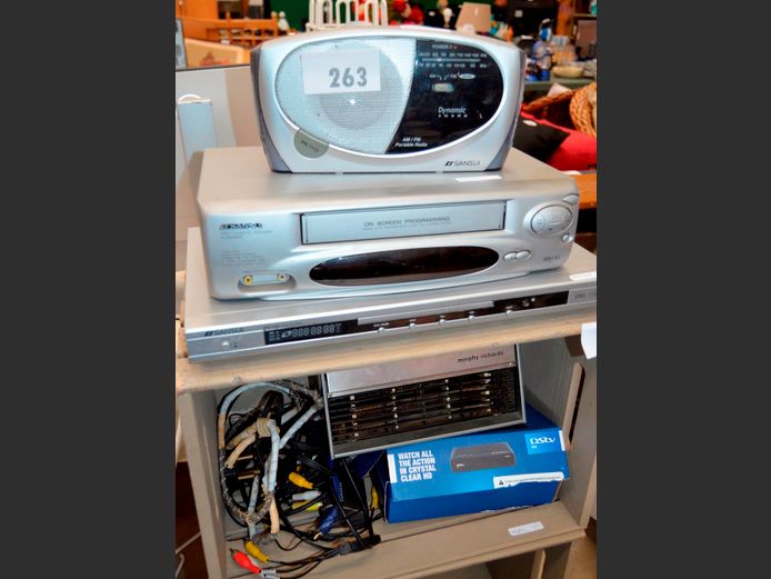 LOT ON 2 SHELVES: MORPHY RICHARDS FAN HEATER, DVD PLAYER, SANSUI PORTABLE RADIO, etc [Untested]