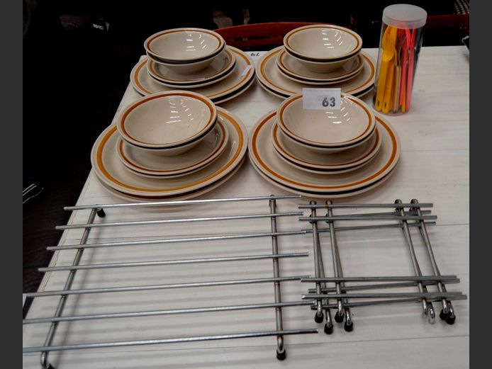 STAINLESS STEEL TRIVETS STANDS, BREAKFAST SET, etc
